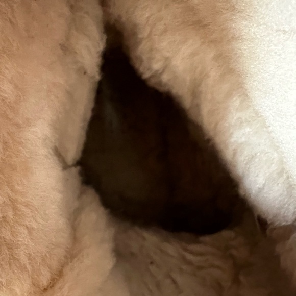 Uggs Koolaburra boots, size 9 - Picture 13 of 13